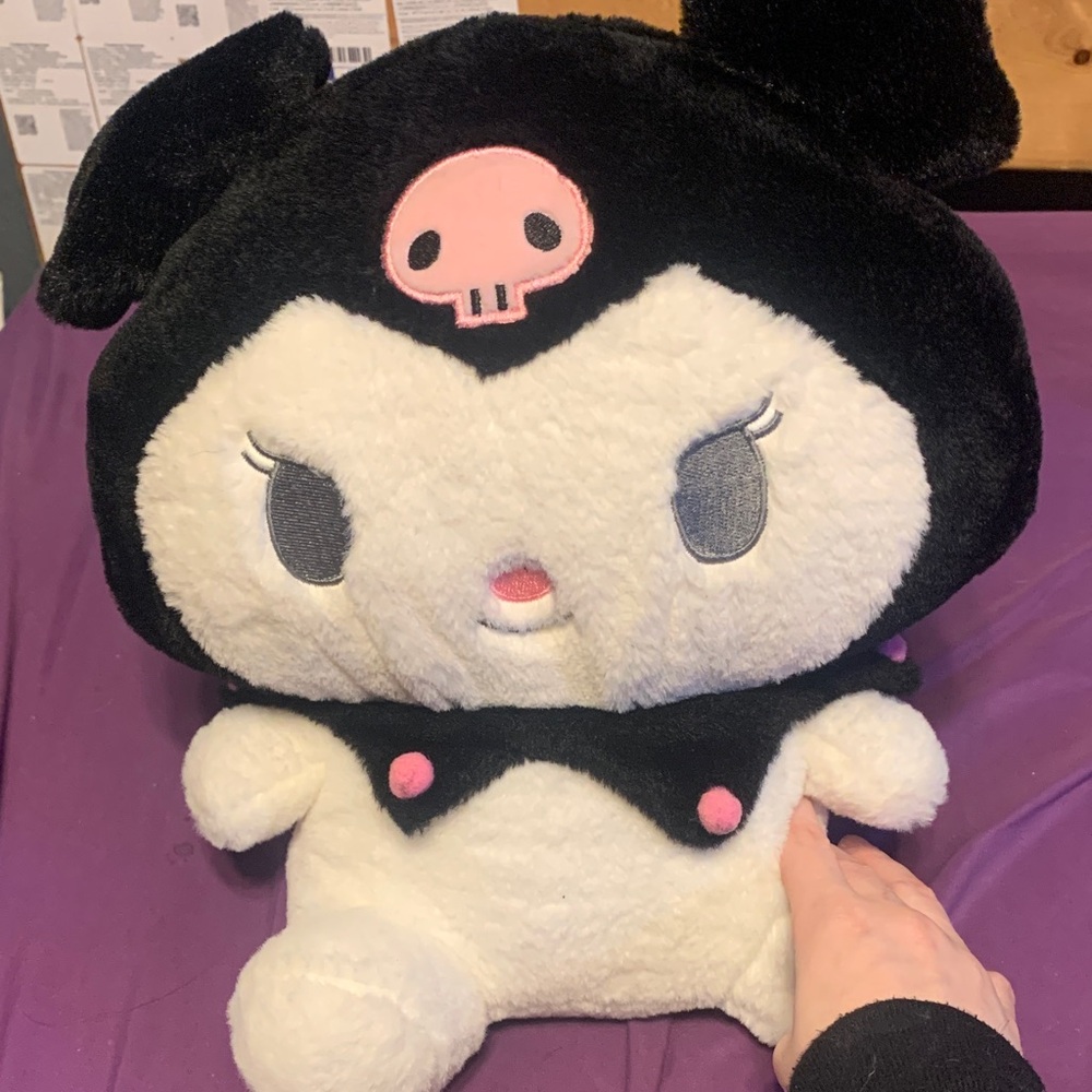 Cute Black and White Plush kuromi